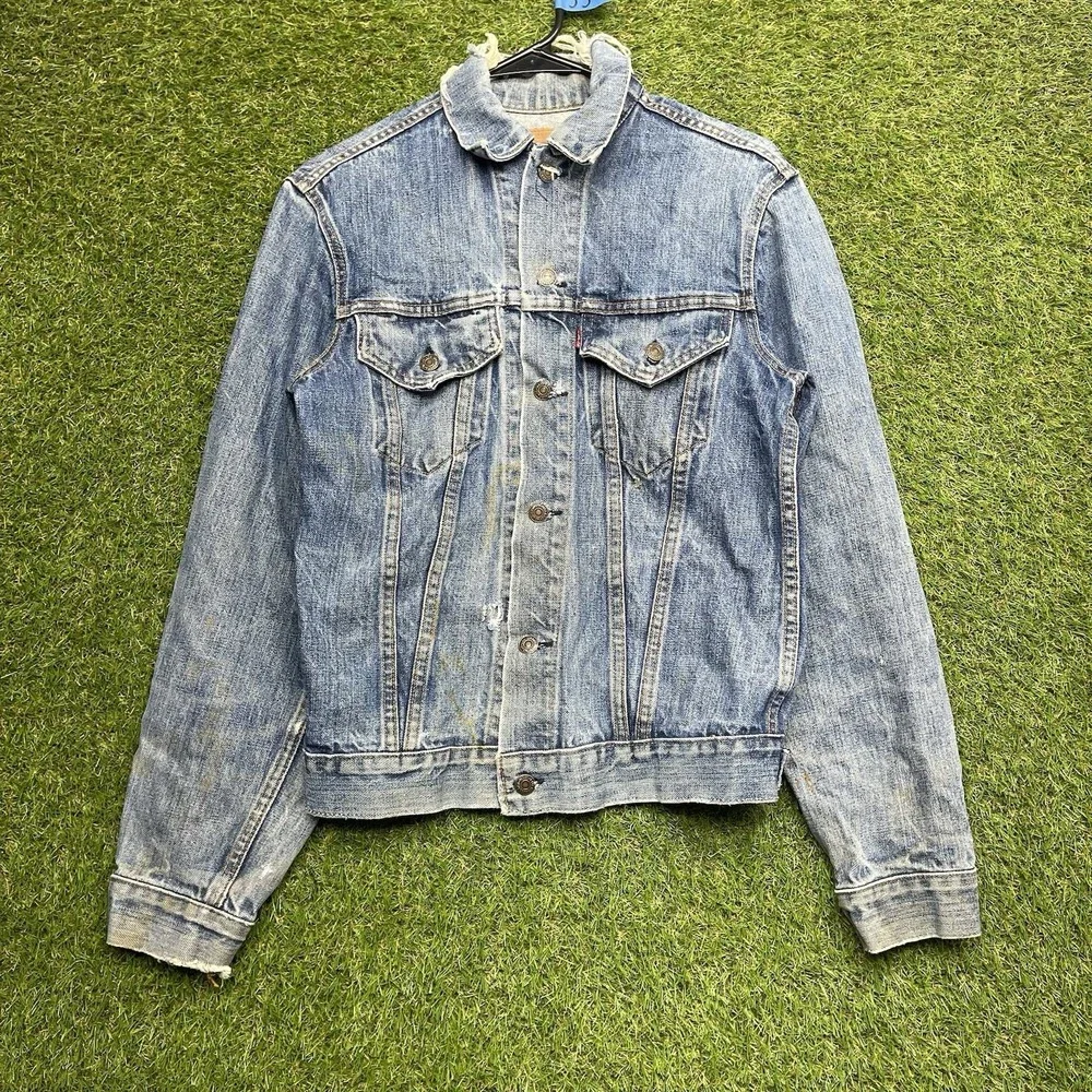 Vintage 90s Levis Jean Jacket Mens Small 34 Type III 3  Patch Trucker Workwear